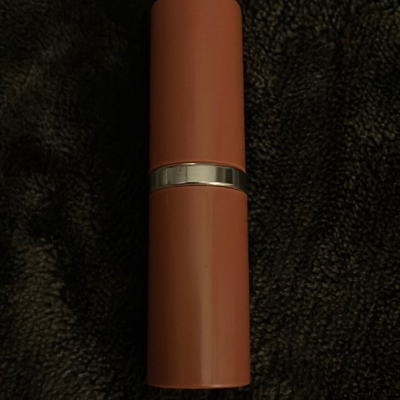 Clinique Pop Lipstick + primer-nude pop 01 - Picture 2 of 3